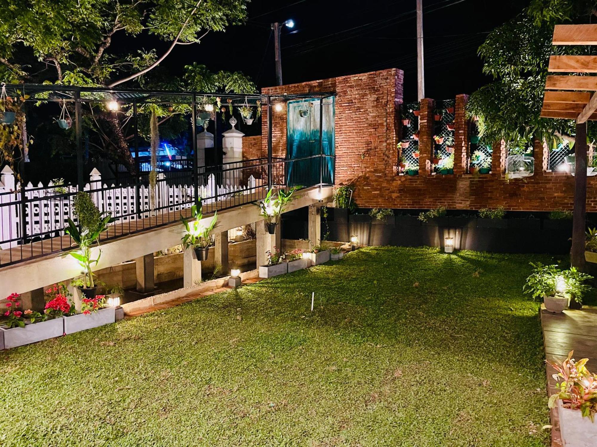 Ayur Ayur White Sail Villa Dalupotha 외부 사진